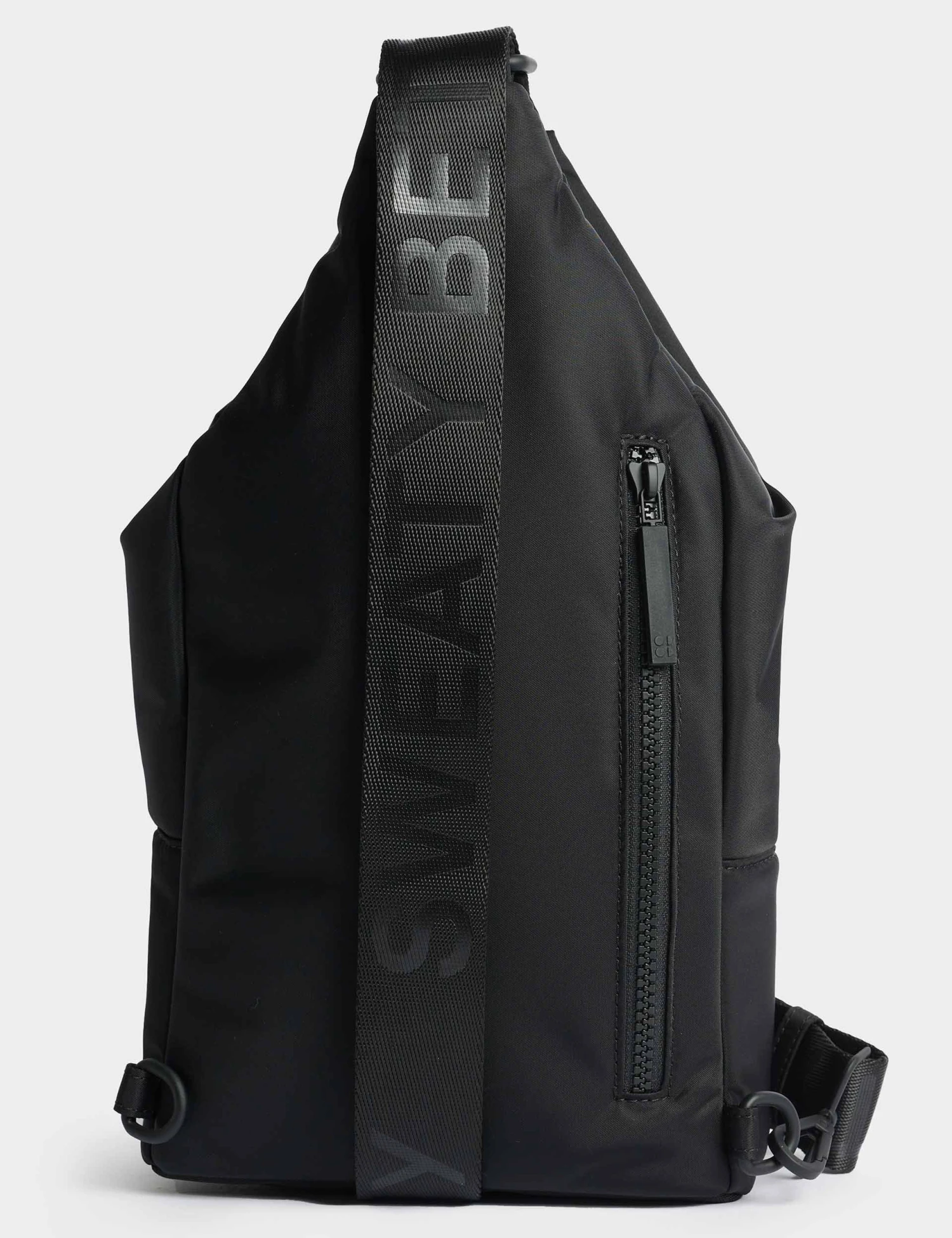 Sweaty Betty Motion Sling Bag in Black - Versatile Crossbody 3 Sweaty Betty Motion Sling Bag in Black - Versatile Crossbody