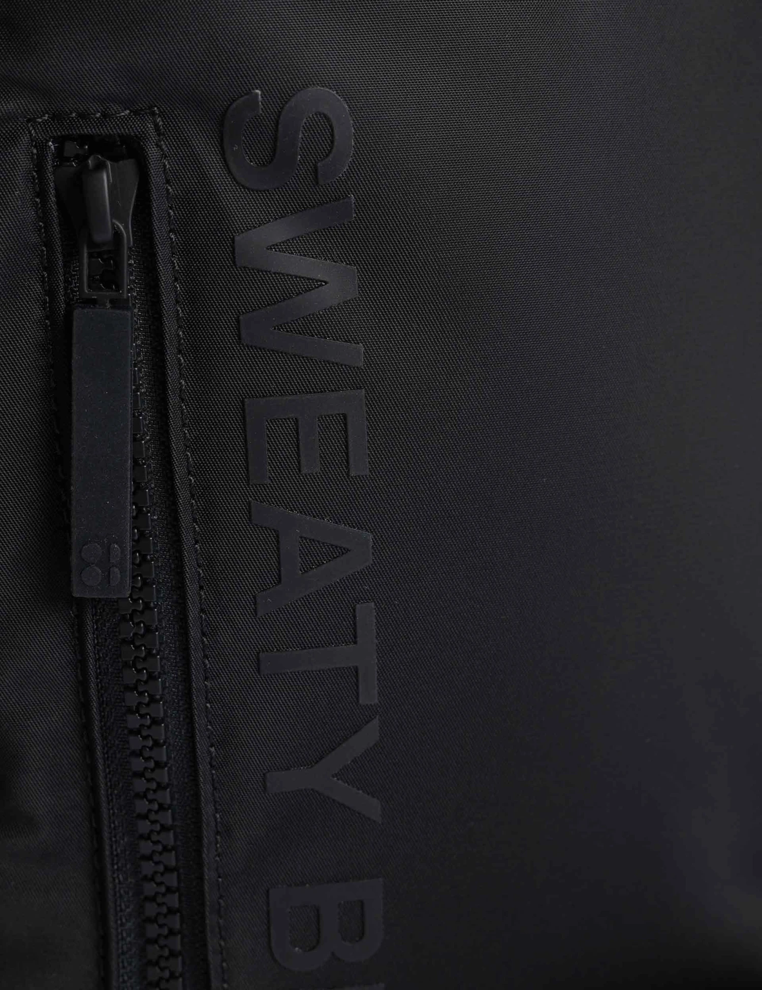 Sweaty Betty Motion Sling Bag in Black - Versatile Crossbody 6 Sweaty Betty Motion Sling Bag in Black - Versatile Crossbody - Image 4