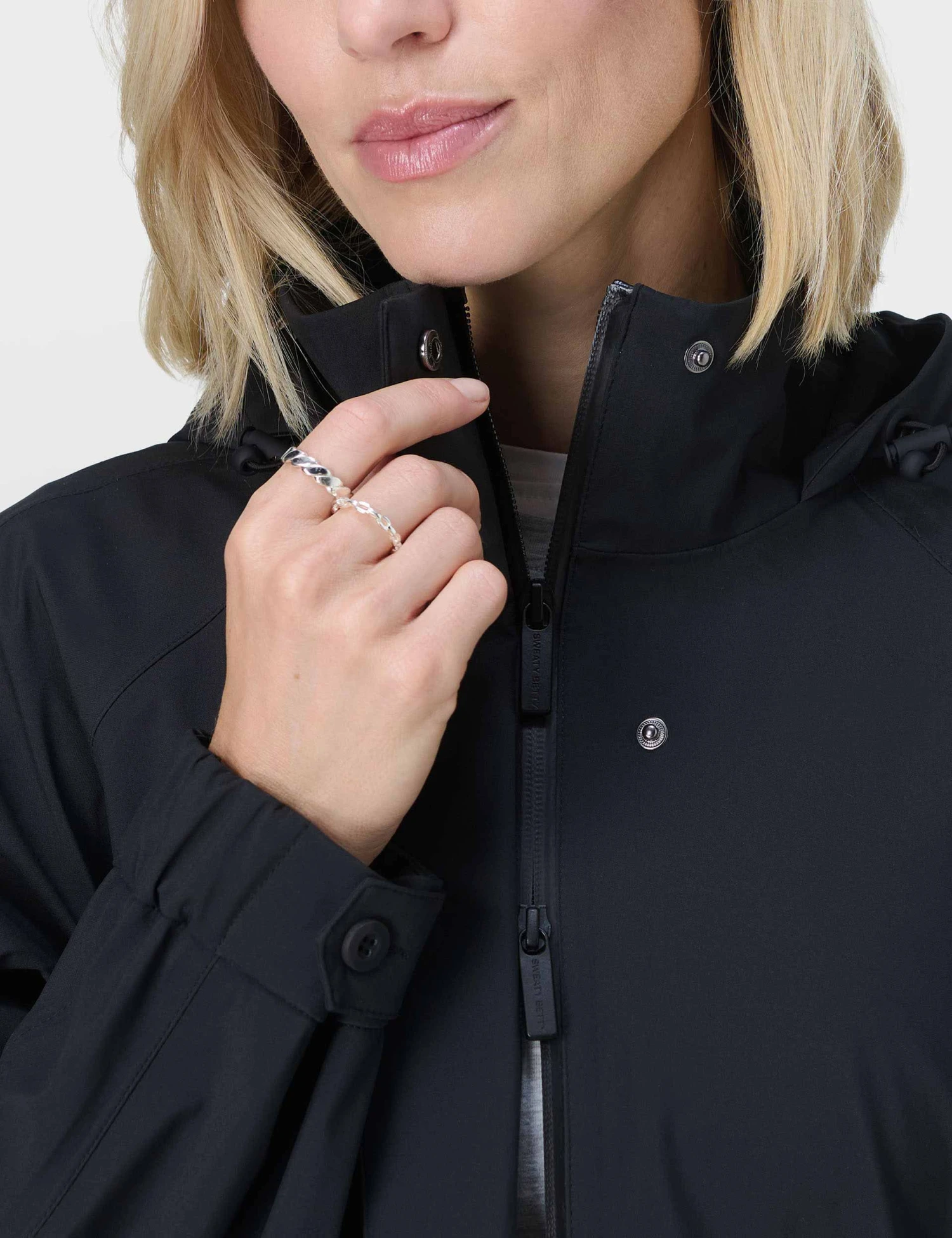 Sweaty Betty Motion Technical Longline Parka - Black 6 Sweaty Betty Motion Technical Longline Parka - Black - Image 4