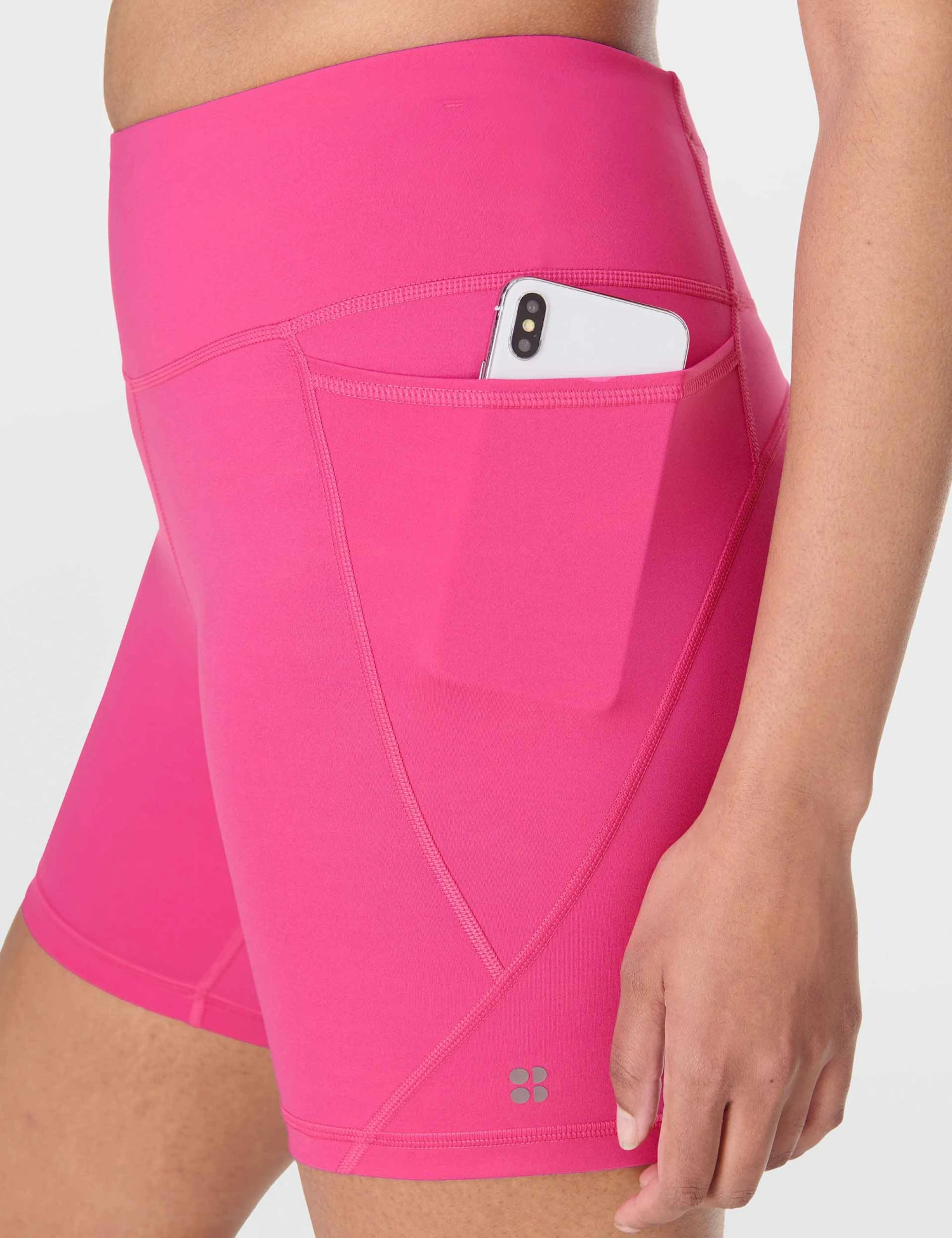Sweaty Betty Power 6" Cycling Shorts - Fuchsia Pink 7 Sweaty Betty Power 6" Cycling Shorts - Fuchsia Pink - Image 5