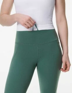 Sweaty Betty Power 7/8 Gym Leggings - Glade Green -The Sports Edit Store sweaty betty power 7 8 gym leggings glade green sb540078 4