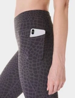 Sweaty Betty Power 7/8 Gym Leggings - Grey Croc Halftone Print -The Sports Edit Store sweaty betty power 7 8 gym leggings grey croc print sb5400a 78 6