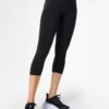 Sweaty Betty Power Cropped Gym Leggings - Black -The Sports Edit Store sweaty betty power cropped gym leggings black sb4564p 1