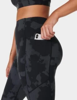 Sweaty Betty Power UltraSculpt High Waisted Gym Leggings - Black Fade Print 11 Sweaty Betty Power UltraSculpt High Waisted Gym Leggings - Black Fade Print -The Sports Edit Store sweaty betty power ultrasculpt hw gym leggings black fade print sb6438a 7993 4