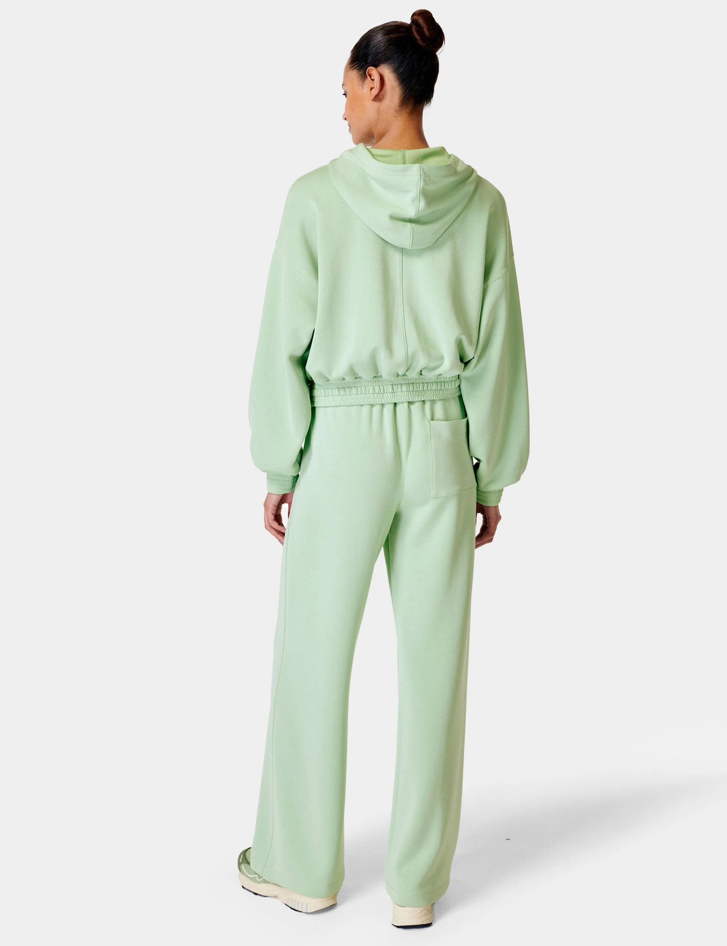 Sweaty Betty Sand Wash Cloud Weight Track Trousers - Butter Green 8 Sweaty Betty Sand Wash Cloud Weight Track Trousers - Butter Green - Image 6