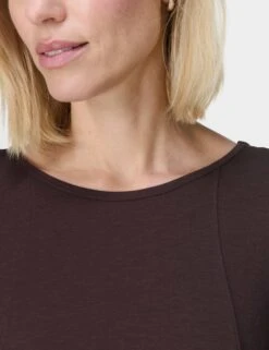 Sweaty Betty Soft Flow Strappy Back Boxy Tee - Sable Brown -The Sports Edit Store sweaty betty soft flow strappy back boxy tee sable brown sb10135 2