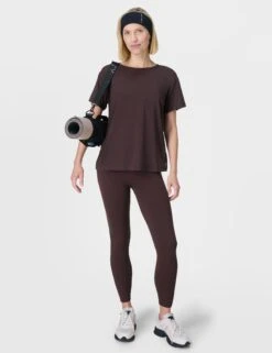 Sweaty Betty Soft Flow Strappy Back Boxy Tee - Sable Brown -The Sports Edit Store sweaty betty soft flow strappy back boxy tee sable brown sb10135 7