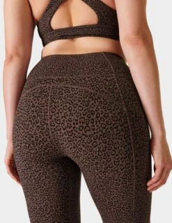 Sweaty Betty Super Soft 7/8 Yoga Leggings - Brown Leopard Marking Print 12 Sweaty Betty Super Soft 7/8 Yoga Leggings - Brown Leopard Marking Print -The Sports Edit Store sweaty betty super soft 7 8 yoga leggings brown leopard marking print sb6916 2