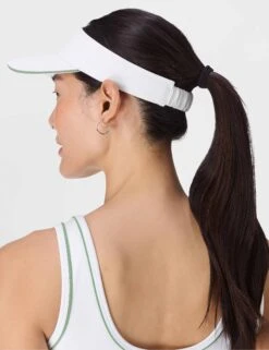 Sweaty Betty The Volley Visor - White/Courtside Green -The Sports Edit Store sweaty betty the volley visor white courtsidegreen sb10225 5