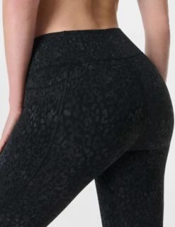Sweaty Betty Ultimate Studio 7/8 Leggings - Black Panther Print 13 Sweaty Betty Ultimate Studio 7/8 Leggings - Black Panther Print -The Sports Edit Store sweaty betty ultimate studio 7 8 leggings black panther print sb1003378 4