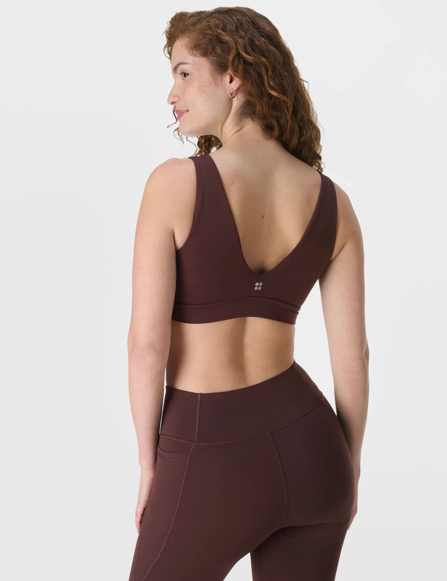 Sweaty Betty Ultimate Studio Voop Bra - Sable Brown 4 Sweaty Betty Ultimate Studio Voop Bra - Sable Brown - Image 2