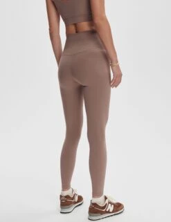 Varley FreeSoft High Waisted Legging 27 - Deep Taupe 10 Varley FreeSoft High Waisted Legging 27 - Deep Taupe -The Sports Edit Store varley freesoft hw legging 27 deep taupe var02037 3