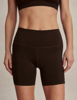 Varley The Freesoft Shorts Set - Coffee Bean 12 Varley The Freesoft Shorts Set - Coffee Bean -The Sports Edit Store varley freesoft hw short 5in coffee bean var03144 1