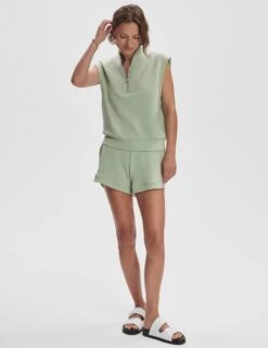 Varley Loretta Half-Zip Sleeveless Sweat - Snow Sage -The Sports Edit Store varley loretta half zip sleeveless sweat snow sage var01892 6