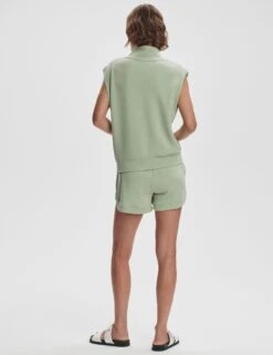 Varley Loretta Half-Zip Sleeveless Sweat - Snow Sage -The Sports Edit Store varley loretta half zip sleeveless sweat snow sage var01892 7