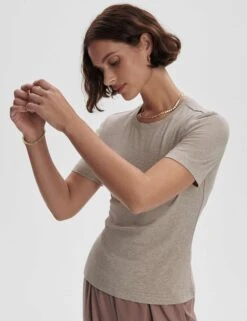 Varley Regina Fitted Tee - Taupe Marl 10 Varley Regina Fitted Tee - Taupe Marl -The Sports Edit Store varley regina fitted tee taupe marl var02420 3