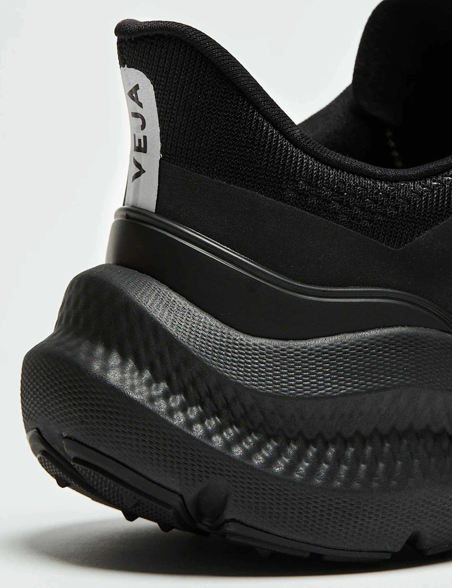 Veja Condor 3 Advanced - Full Black 8 Veja Condor 3 Advanced - Full Black - Image 6