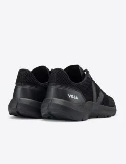 Veja Marlin V-Knit - Full Black Performance Running Shoes -The Sports Edit Store veja w marlin v knit trainers full black LT102456 4