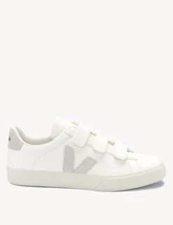 Veja Recife Leather Trainers - White Natural