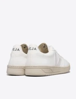 Veja V-10 CWL Vegan Trainers - Full White -The Sports Edit Store veja w v 10 cwl trainers full white vx0702892 3