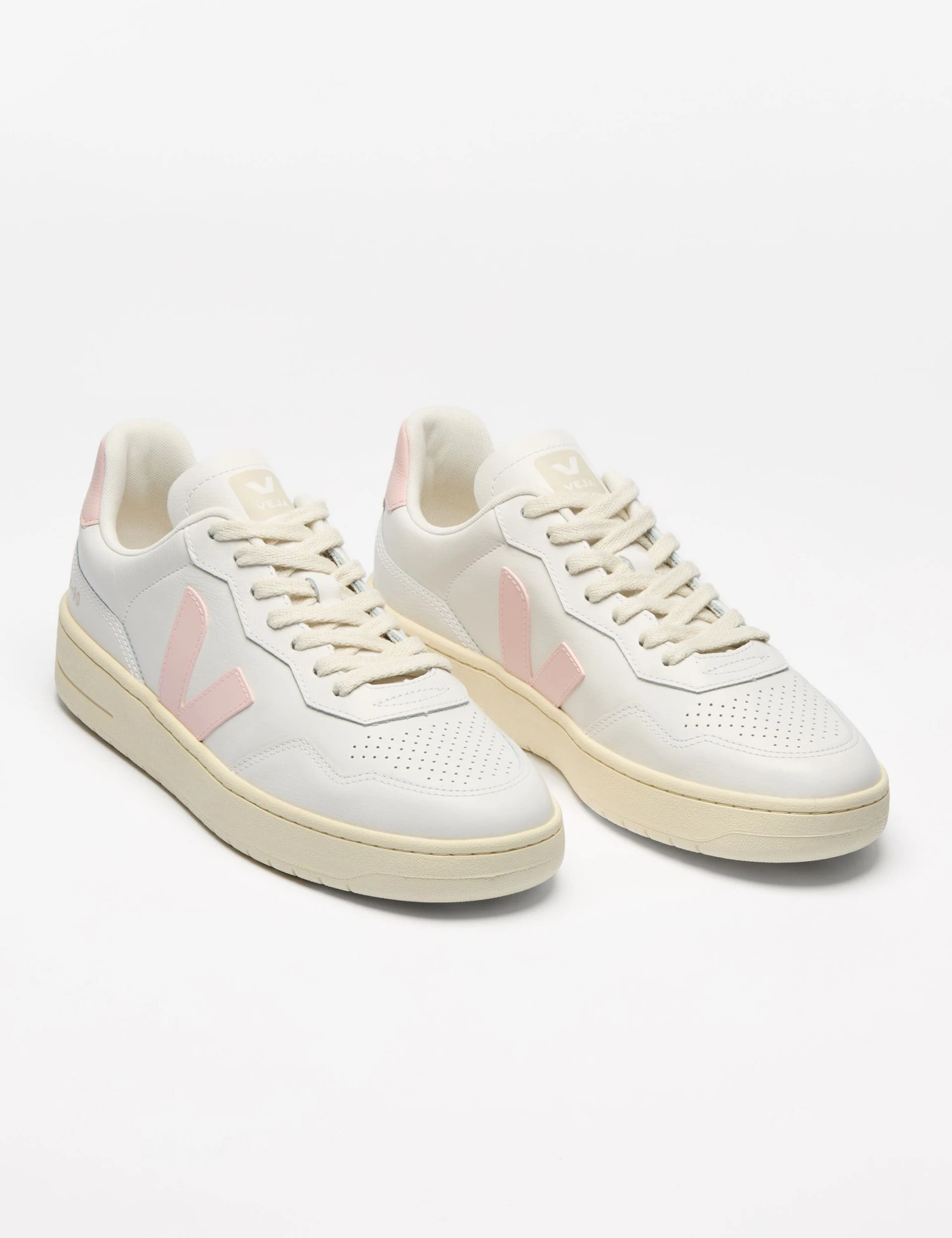 Veja V-90 Leather Trainers - White Petale 4 Veja V-90 Leather Trainers - White Petale - Image 2