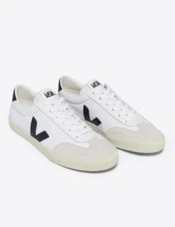 Veja Volley Canvas - White Black -The Sports Edit Store veja w volley canvas trainers white black vo0103524 2