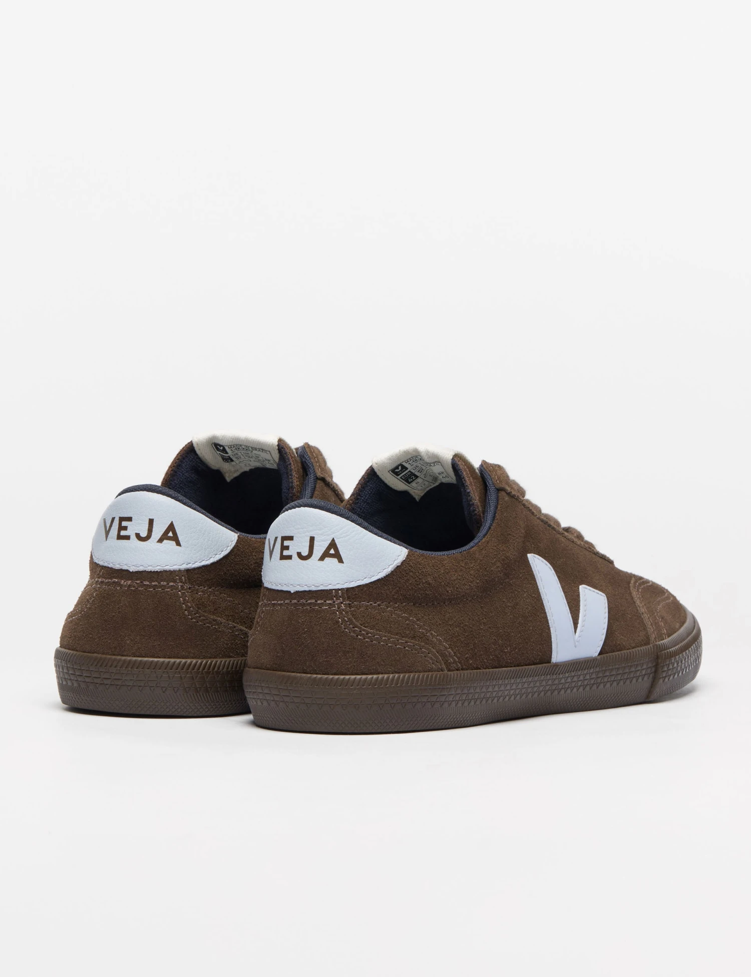 Veja Volley Suede - Eagle Swan Eagle Casual Trainers 6 Veja Volley Suede - Eagle Swan Eagle Casual Trainers - Image 4