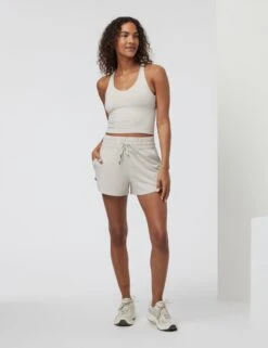 Vuori Halo Performance Crop 2.0 - Ecru Heather -The Sports Edit Store vuori halo performance crop 2 0 ecru heather vw1172hee 6