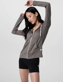 Vuori Halo Performance Hoodie 2.0 - Chia Heather 13 Vuori Halo Performance Hoodie 2.0 - Chia Heather -The Sports Edit Store vuori halo performance hoodie 2 0 chia heather vw268hhi 4