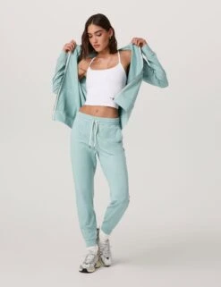 Vuori Halo Performance Hoodie 2.0 - Sea Spray Heather -The Sports Edit Store vuori halo performance hoodie 2 0 sea spray heather vw268hss 3