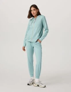 Vuori Halo Performance Hoodie 2.0 - Sea Spray Heather -The Sports Edit Store vuori halo performance hoodie 2 0 sea spray heather vw268hss 5