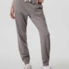 Vuori Performance Jogger - Chia Heather 2 Vuori Performance Jogger - Chia Heather -The Sports Edit Store vuori performance jogger chia heather vw303hhi 1