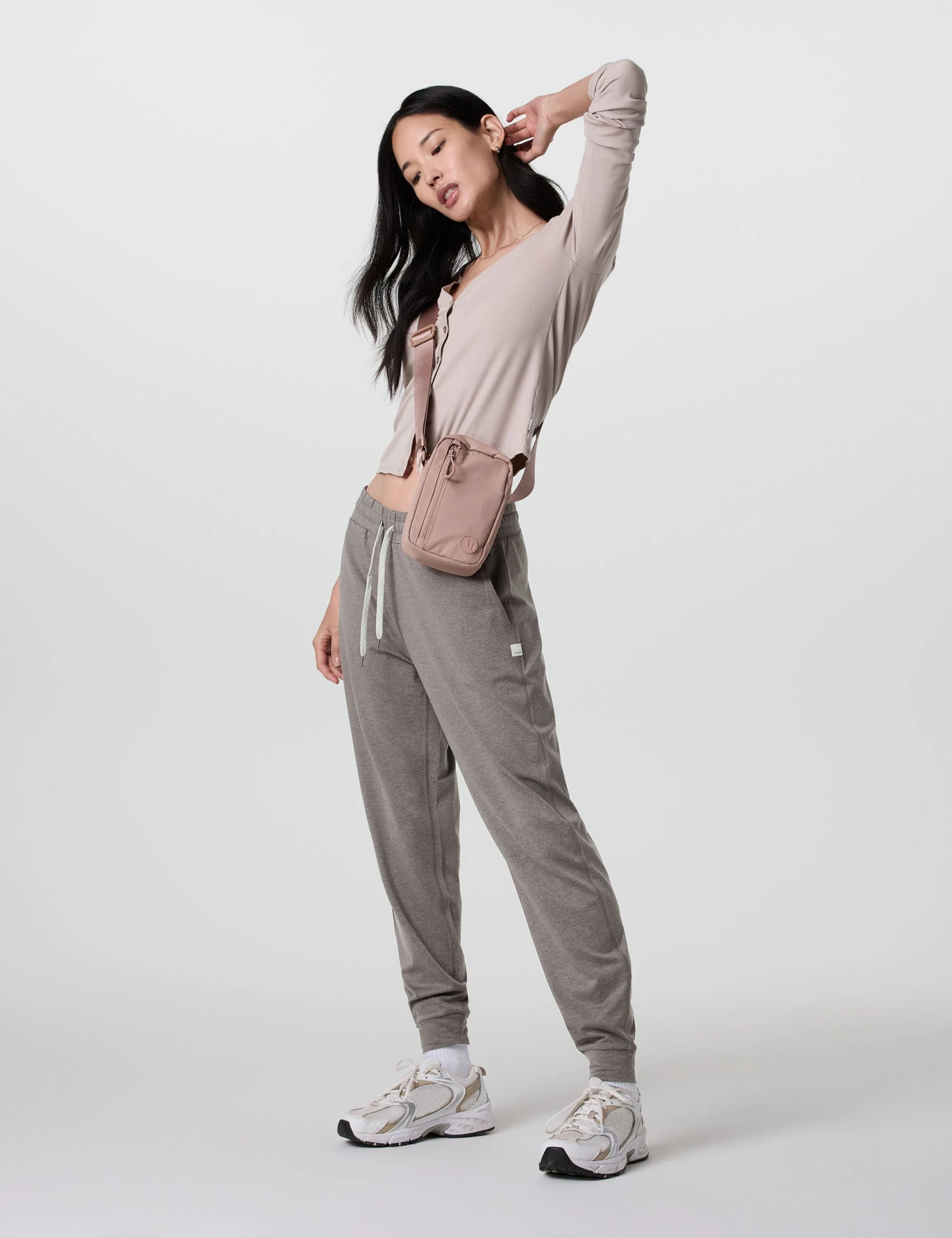 Vuori Performance Jogger - Chia Heather 7 Vuori Performance Jogger - Chia Heather - Image 5