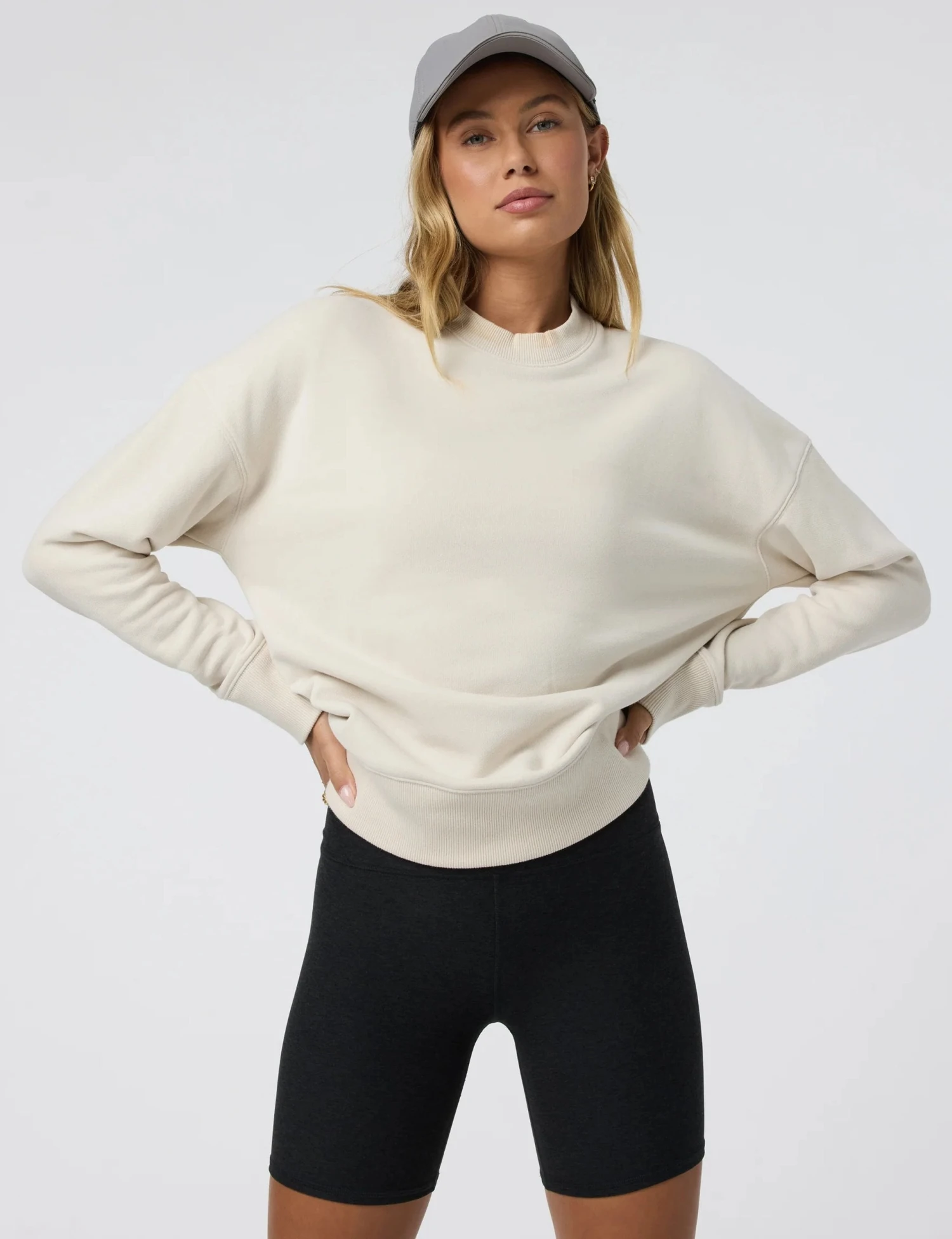 Vuori Sedona Weekender Crew - Bone 7 Vuori Sedona Weekender Crew - Bone - Image 5